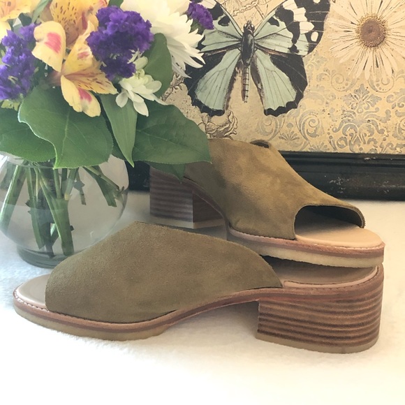 clarks amara mule
